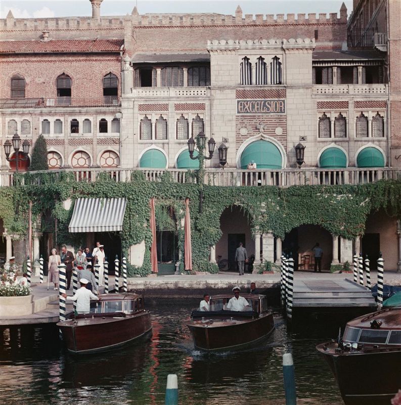 Westin Excelsior
