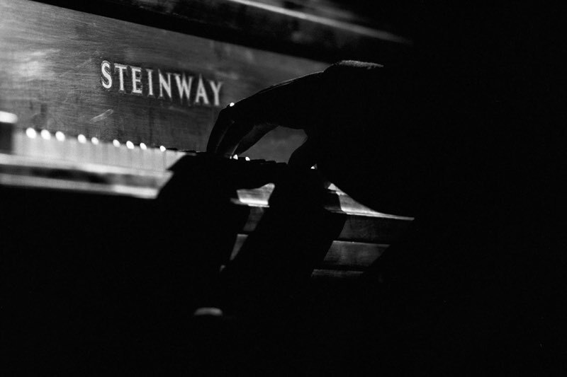 Duke Ellingtonâs Hands