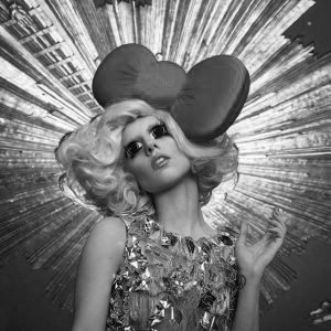 LADY GAGA