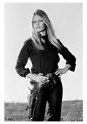 Brigitte Bardot in Les Petroleuses